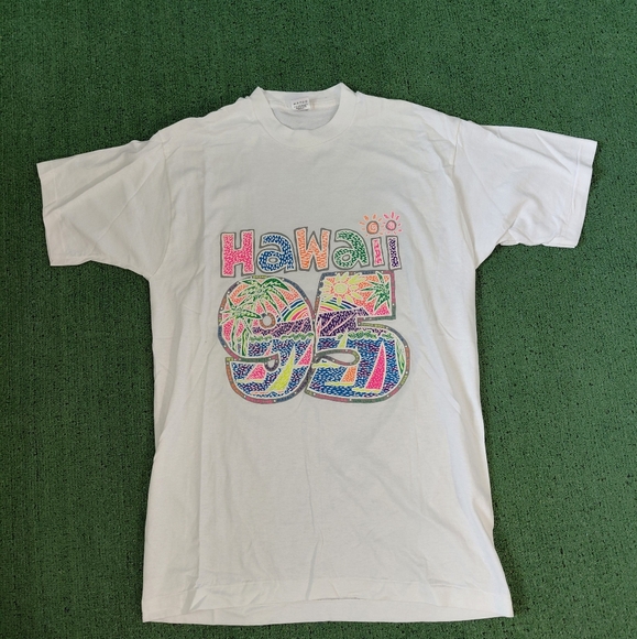VINTAGE 1995 Hawaii T Shirt Size Large - Picture 1 of 4